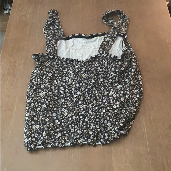 american eagle top - Picture 2 of 3